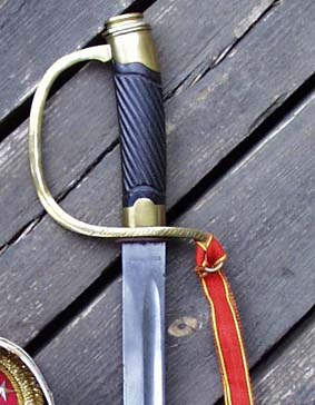 Annan miekka m/1881 ja pyh�n Annan portop�