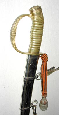 Kultainen sapeli ja pyh�n Yrj�n portop�